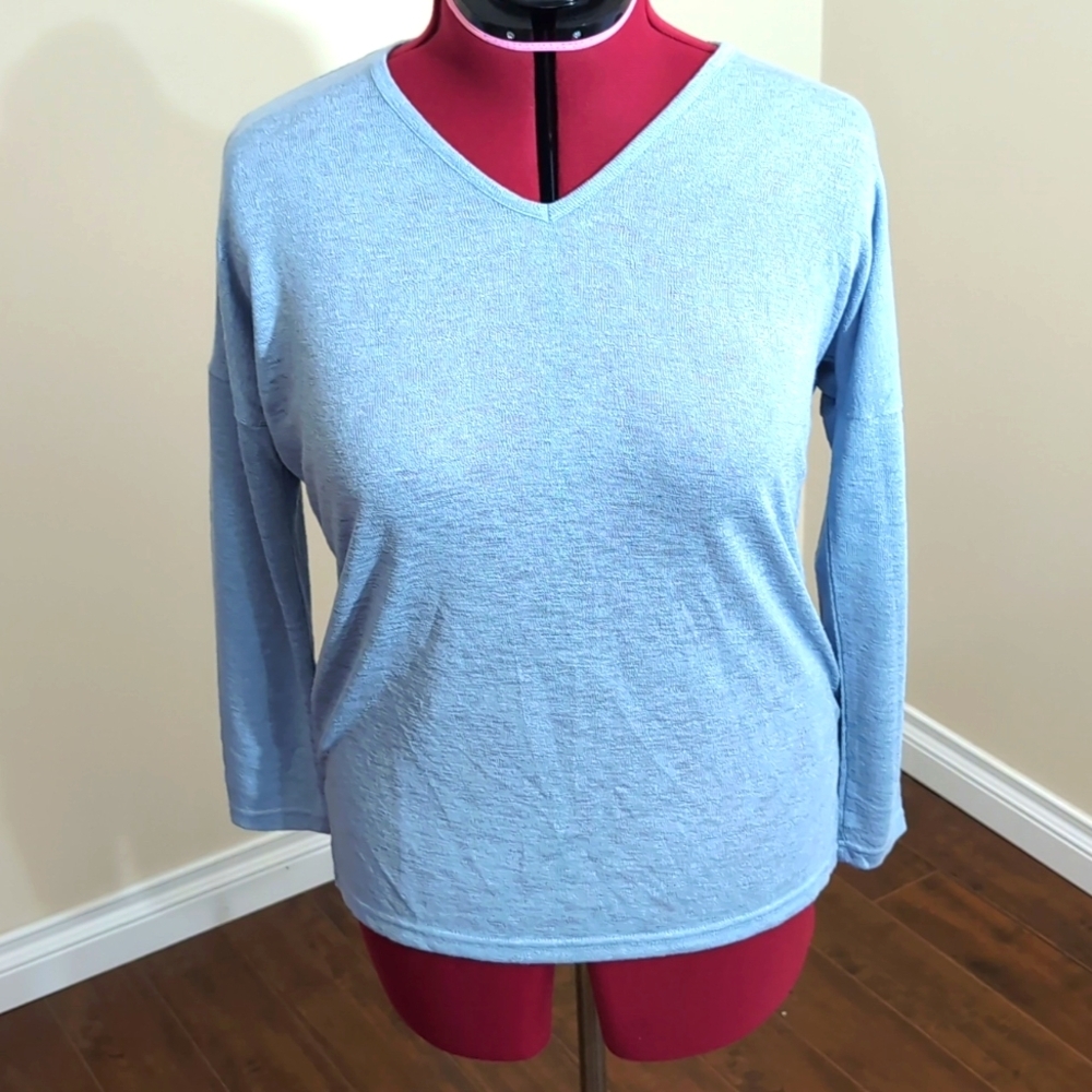 GG Collection| NWT Blue V-Neck Long Sleeve T-Shirt Rayon Polyester Blend